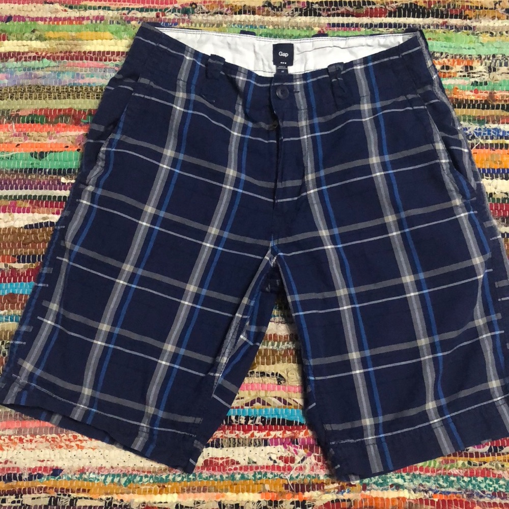 Gap plaid shorts
